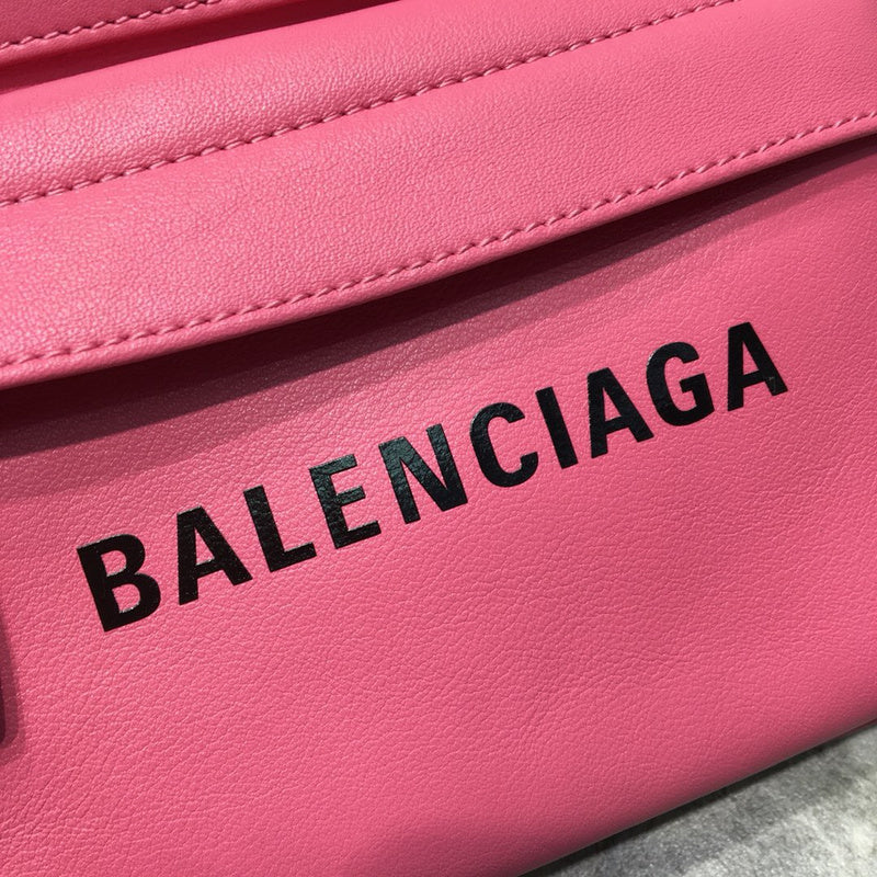 Effortless Premium PU Leather Handbag - Premium Craftsmanship Detailing | Women's Designer-Inspired Purse #224 - back view (image 4) of designer-inspired handbag