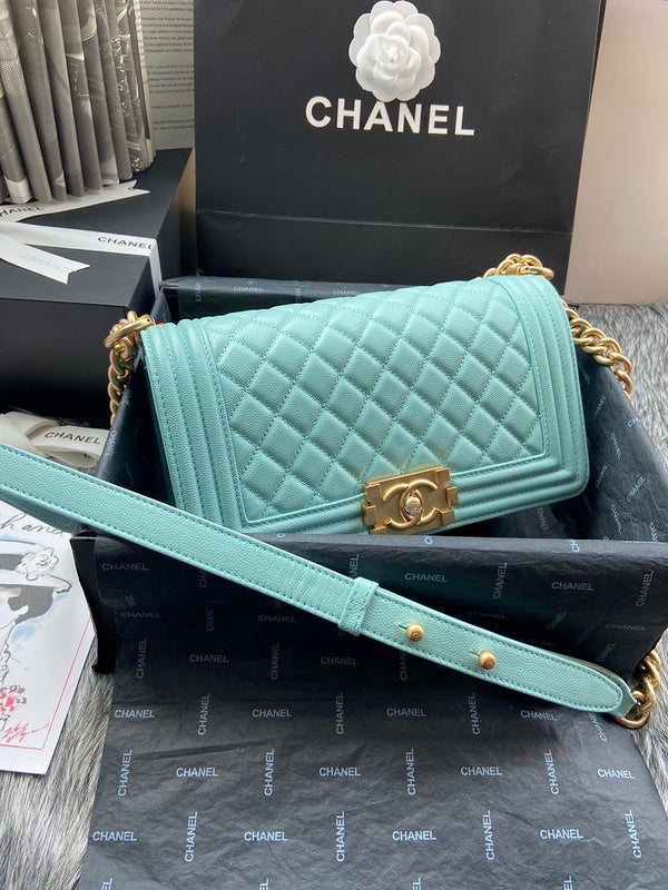  mid purse view 9