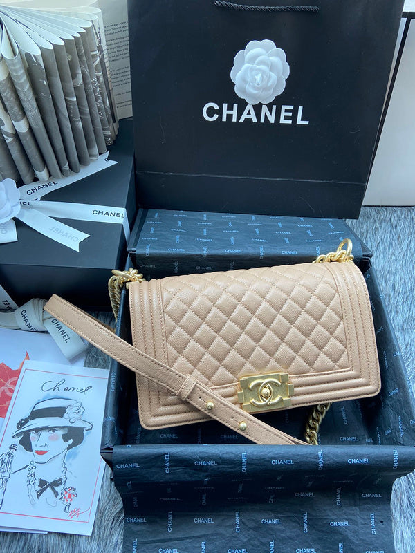  handbag, mid everyday style, image 10