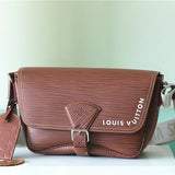  Chic structured bag front view