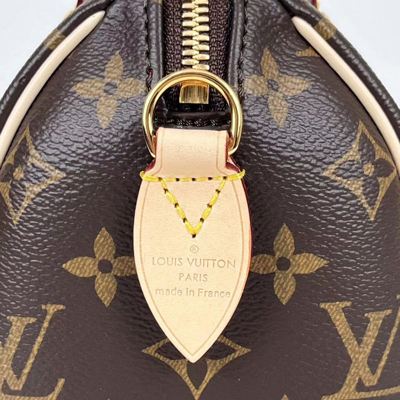 Top view of everyday-luxe refined women's handbag – women's designer-style accessory