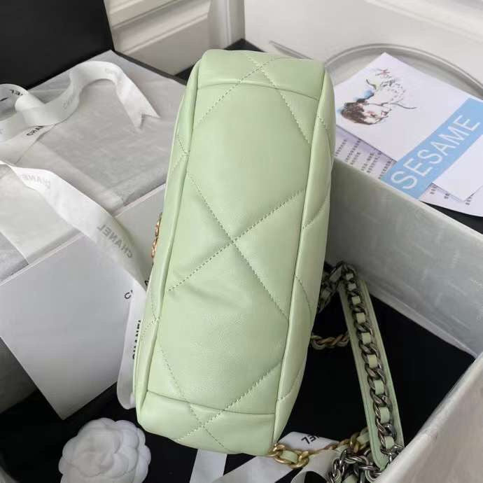 mid purse view 8