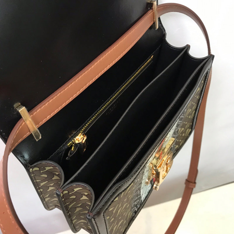 Ziva's Charm handbag – product shot (one versatile size)