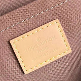 Side profile of signature everyday-luxe women's handbag – women's everyday handbag