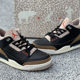 Nike Men's & Women's Luxury Low-Top Trainers — Style 237 hardware detail