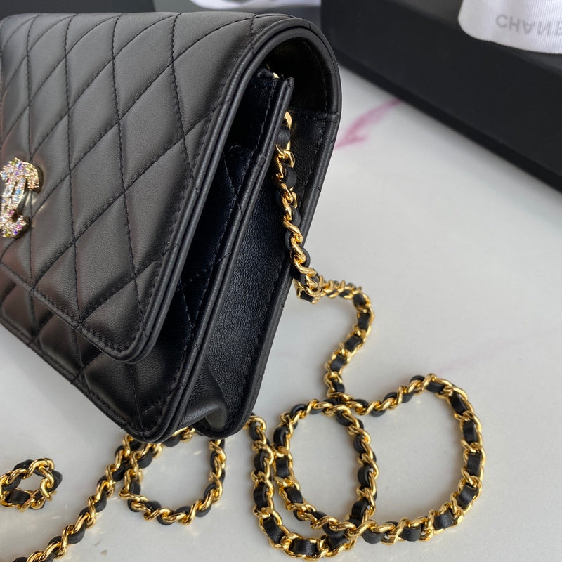 Zivas Charm Understated Luxury Fashion Handbag (Statement-Ready Design) – Lifestyle Shot