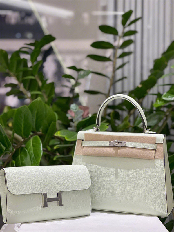  carryall bag interior and compartment view