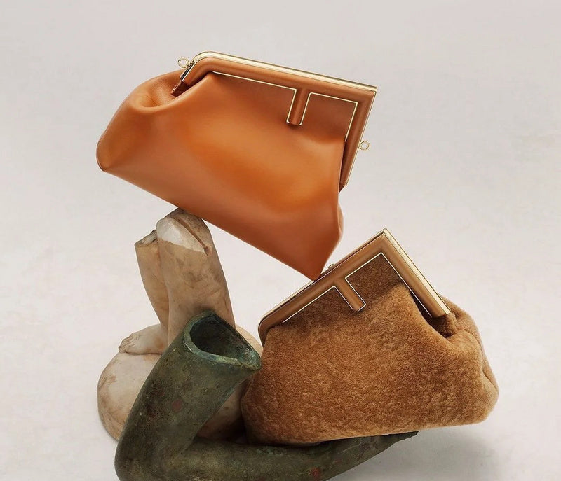 Ziva's Charm handbag – back view (26cm*9.5cm*18cm)