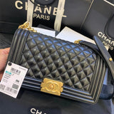 Zivas Charm Effortless Elegance Everyday Handbag (Signature Shape & Finish) – Detail View