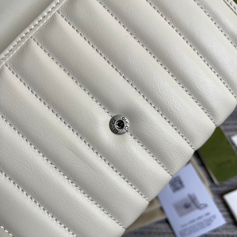 Close-up detail of sleek classic women's handbag – women's luxury accessory