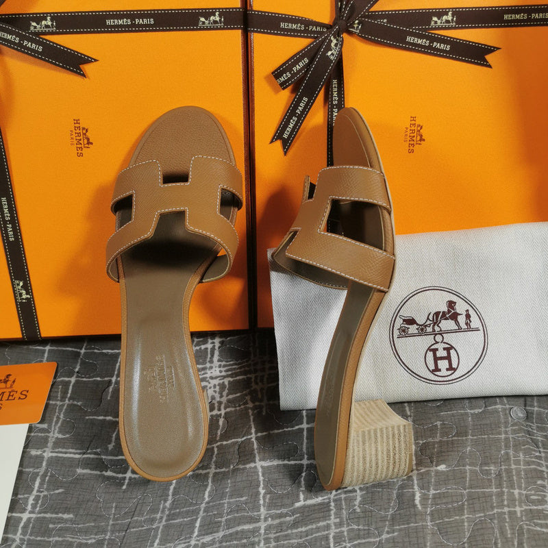 Hermes sandals Style 005 - styled lifestyle view
