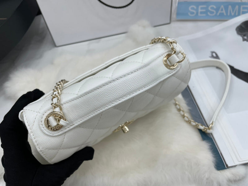  mid purse view 9
