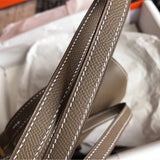 shoulder bag interior and compartment view 15