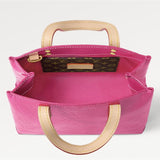  understated carryall bag styled with outfit 24