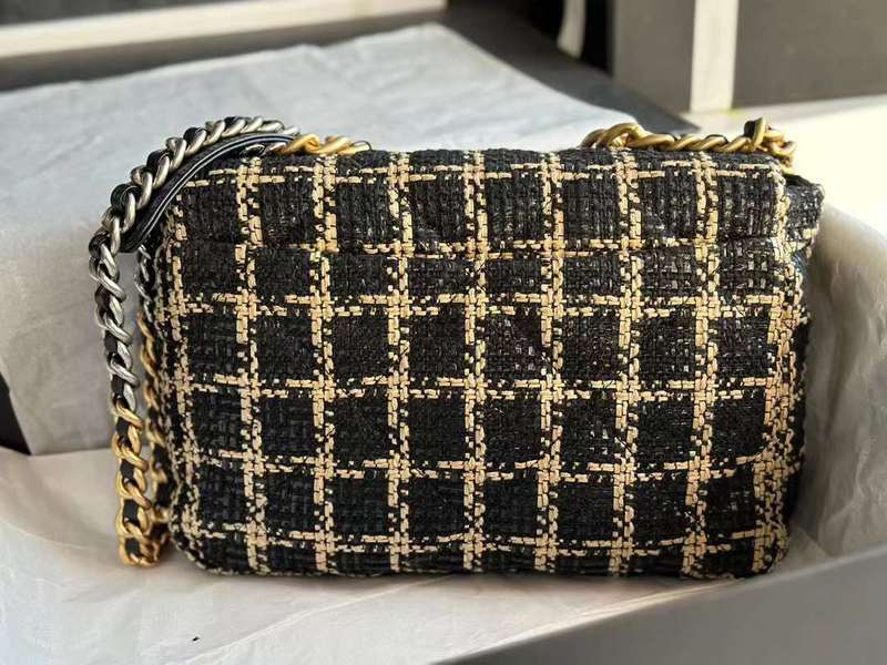 Zivas Charm Polished Finish Everyday Handbag (Designer-Inspired Craftsmanship) – Detail View
