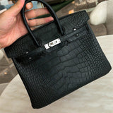  structured bag interior and compartment view 9