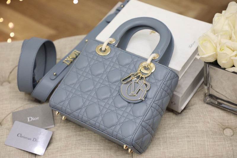 Close-up detail of everyday-luxe classic women's handbag – women's premium purse