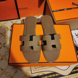 Hermes sandals Style 097 - logo and branding close-up