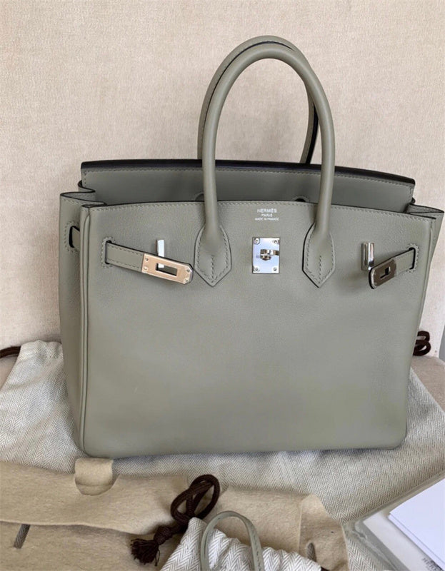  carryall bag interior and compartment view