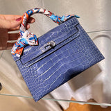  tote bag interior and compartment view 9