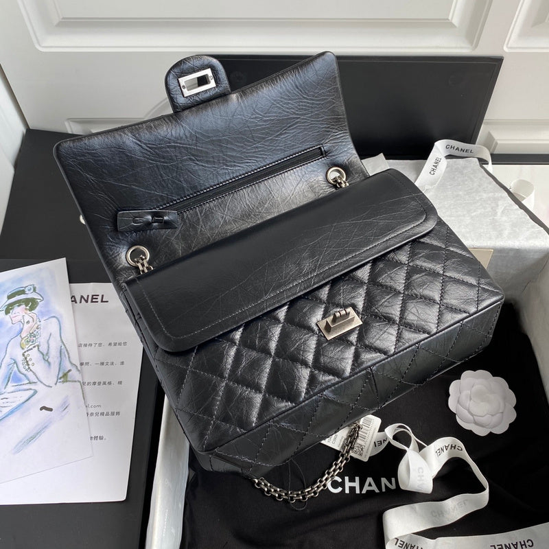  women's handbag, versatile design, view 3