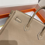  Polished shoulder bag front view 19
