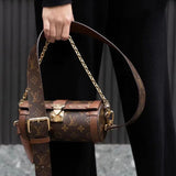  everyday bag close-up of hardware and finish 23