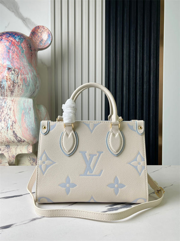  Structured everyday bag front view