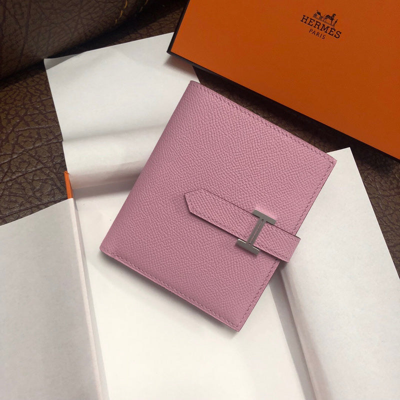Interior view of tailored premium bag