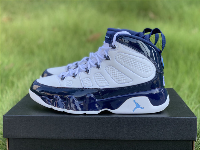 Nike Men's & Women's Signature Luxury Sneakers — Style 072