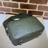 Back view of everyday-luxe modern women's handbag – women's designer-style accessory