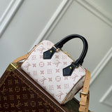  satchel interior and compartment view