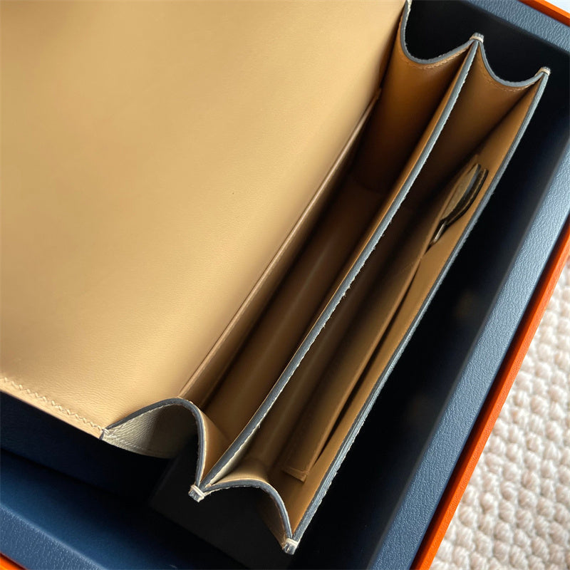Interior view of poised premium bag