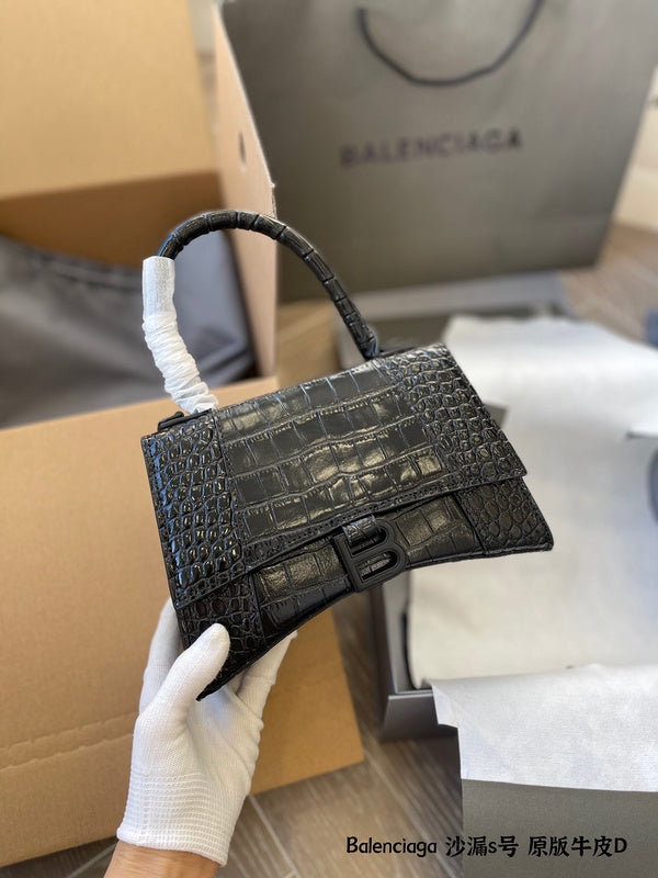 Ziva's Charm handbag – lifestyle view (one versatile size)