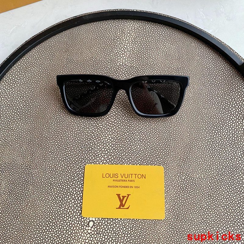 Side view of Louis Vuitton unisex sunglasses
