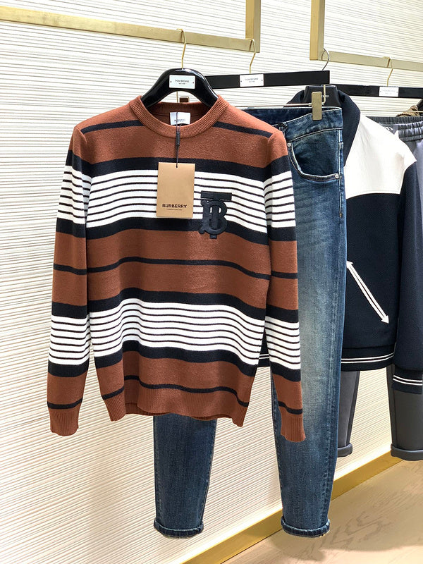 Front view of Burberry luxury piece style No.490
