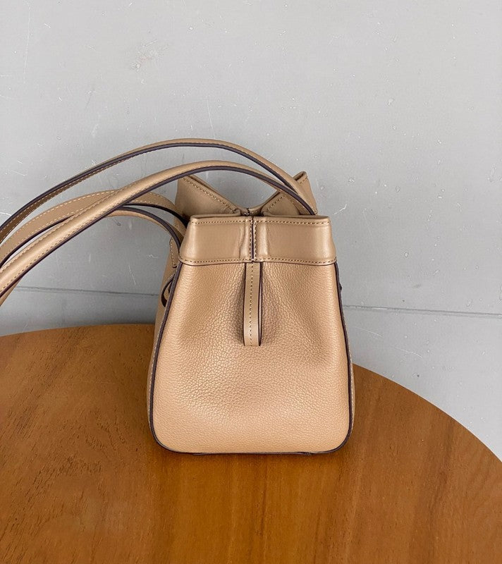 Ziva's Charm handbag – back view (15cm*18.5cm*18cm)
