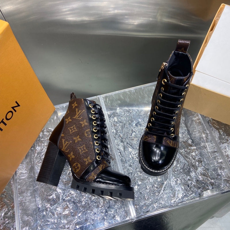 Louis Vuitton shoes Style 219 - angled studio shot