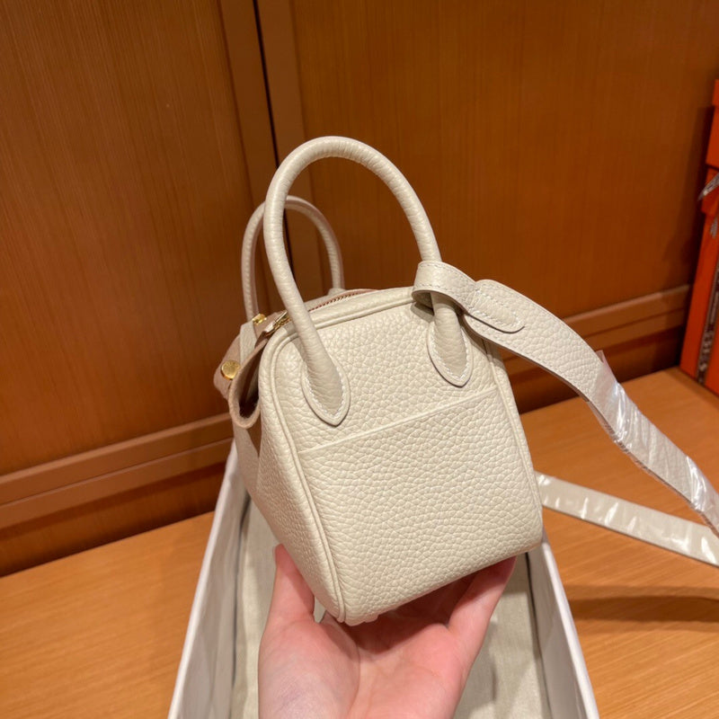 Interior view of poised premium bag