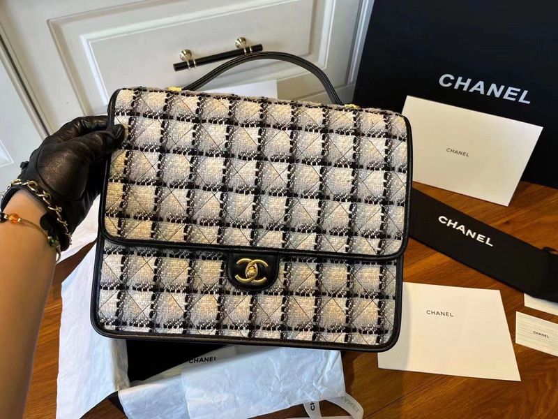 Zivas Charm Modern Edge Designer Handbag (Elevated Daily Companion) – Angled View