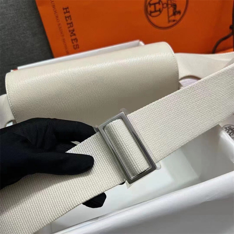 Minimalist handbag styled for everyday wear