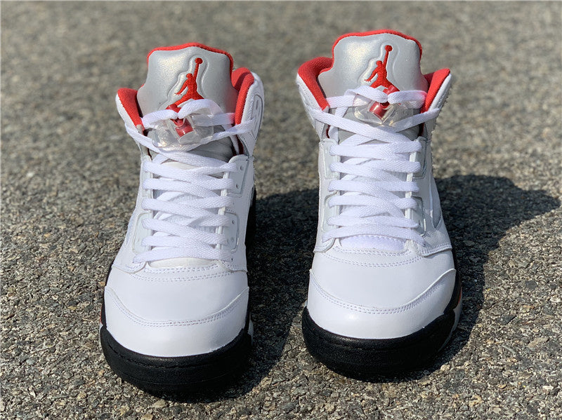Nike Men's & Women's Iconic Street Trainers — Style 011 detail view