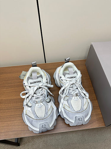 Balenciaga White Bow-Detail Flats - Full Silhouette View