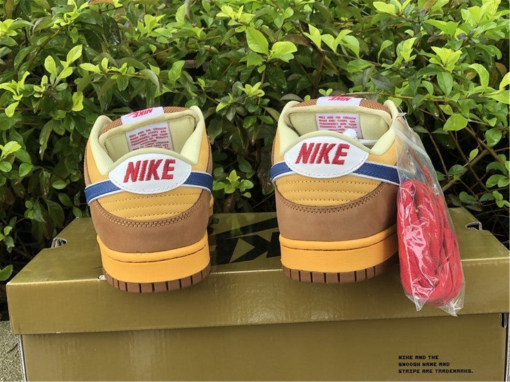 Nike Men's & Women's Iconic Street Trainers — Style 191 interior view