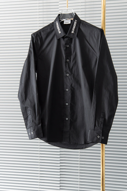 Back view of Burberry luxury piece style No.042