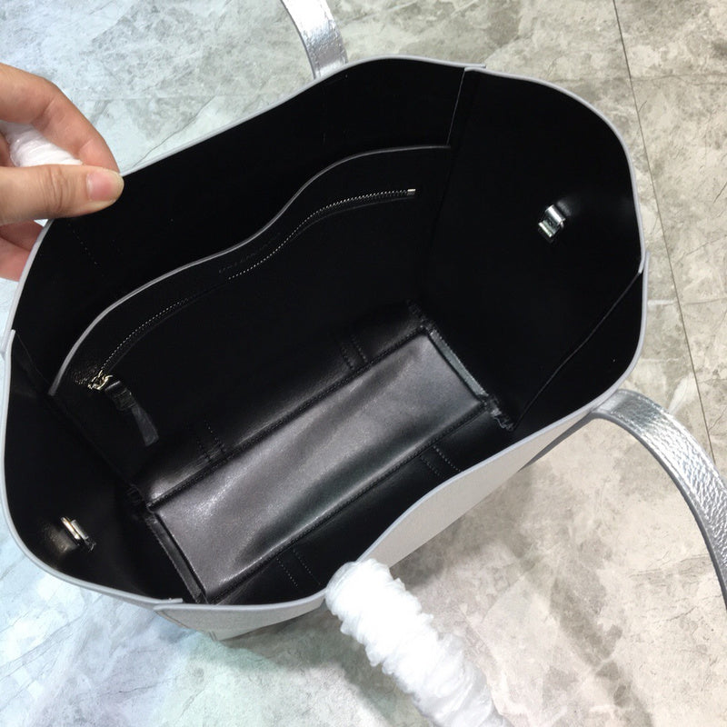 Contemporary Vegan Leather Handbag - Versatile Everyday Design | Women's Luxury Handbag #926 - styled full view (image 7) of designer-inspired handbag