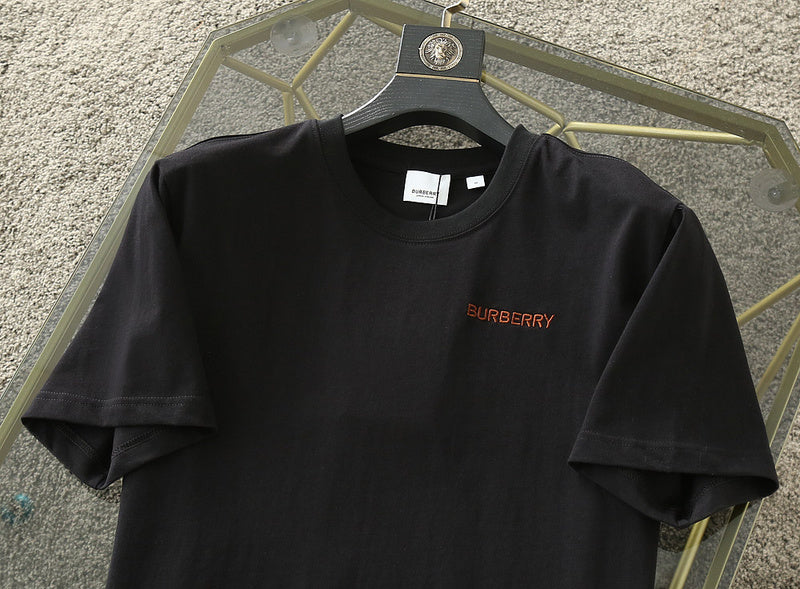 Three-quarter angle view of Burberry luxury piece style No.280