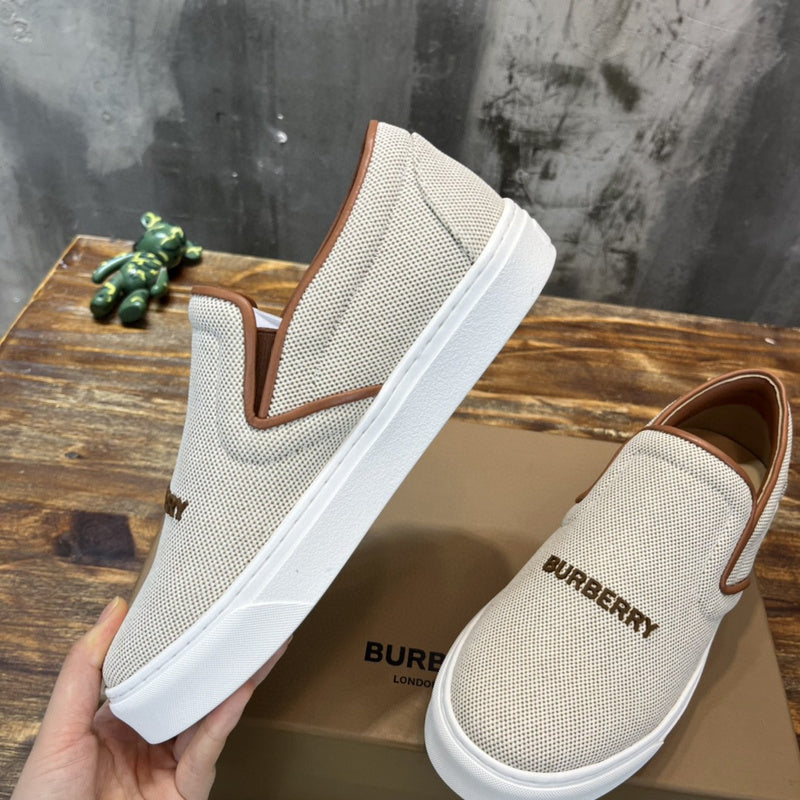 Burberry shoes Style 288 - back heel detail