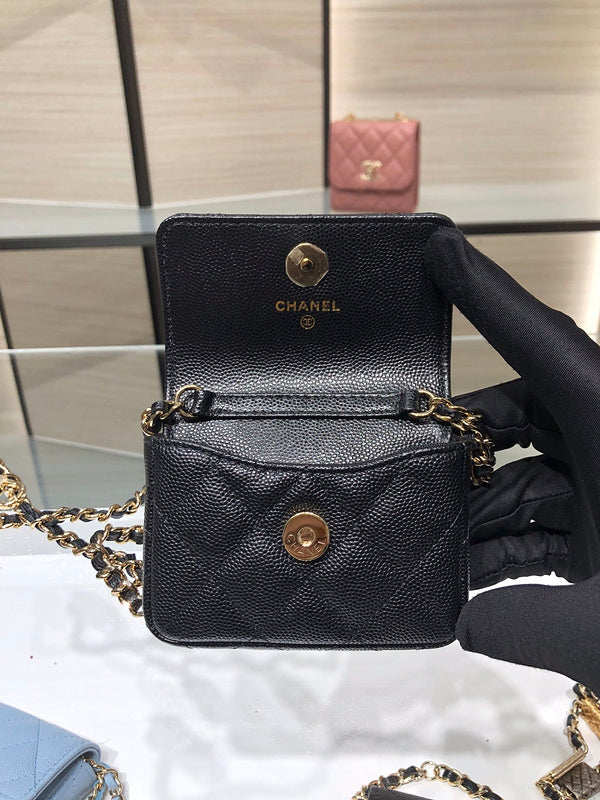 Zivas Charm Chic Craftsmanship Designer Handbag (Modern Wardrobe Staple) – Styled Look