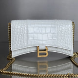 Zivas Charm Modern Minimalist Look Statement Handbag (Effortless Style Upgrade) – Lifestyle Shot